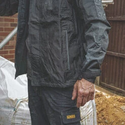 Veste Imperméable DeWalt Storm Noire / grise Taille L Tour De Poitrine 42-44" -Magasin De Vêtements De Travail Élégant ae235 115