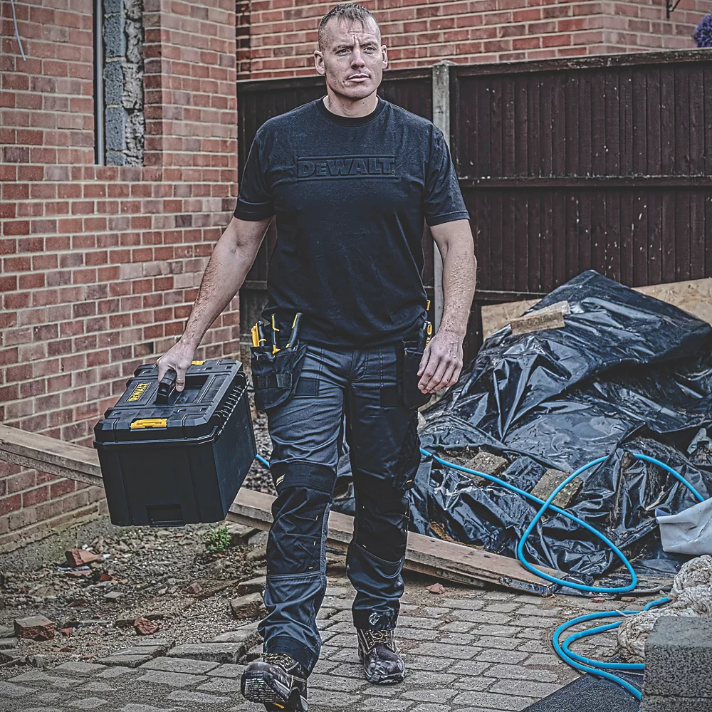 Tee-shirt 3D à Manches Courtes DeWalt Noir Taille XL Tour De Poitrine 45-47" 6 Tee-shirt 3D à Manches Courtes DeWalt Noir Taille XL Tour De Poitrine 45-47" – Image 4